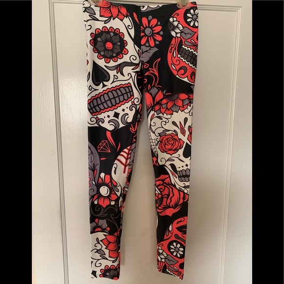 Gearbunch skull leggings NWOT - Picture 3 of 7